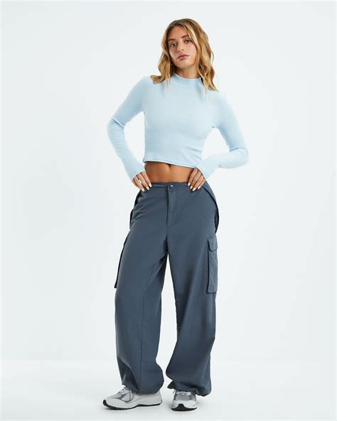 general pants company basics.